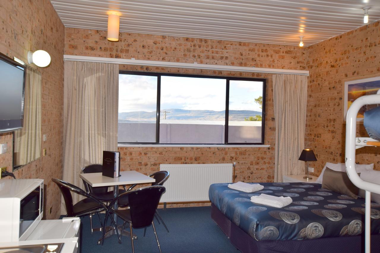 ג'ינדביין Alpine Resort Motel מראה חיצוני תמונה