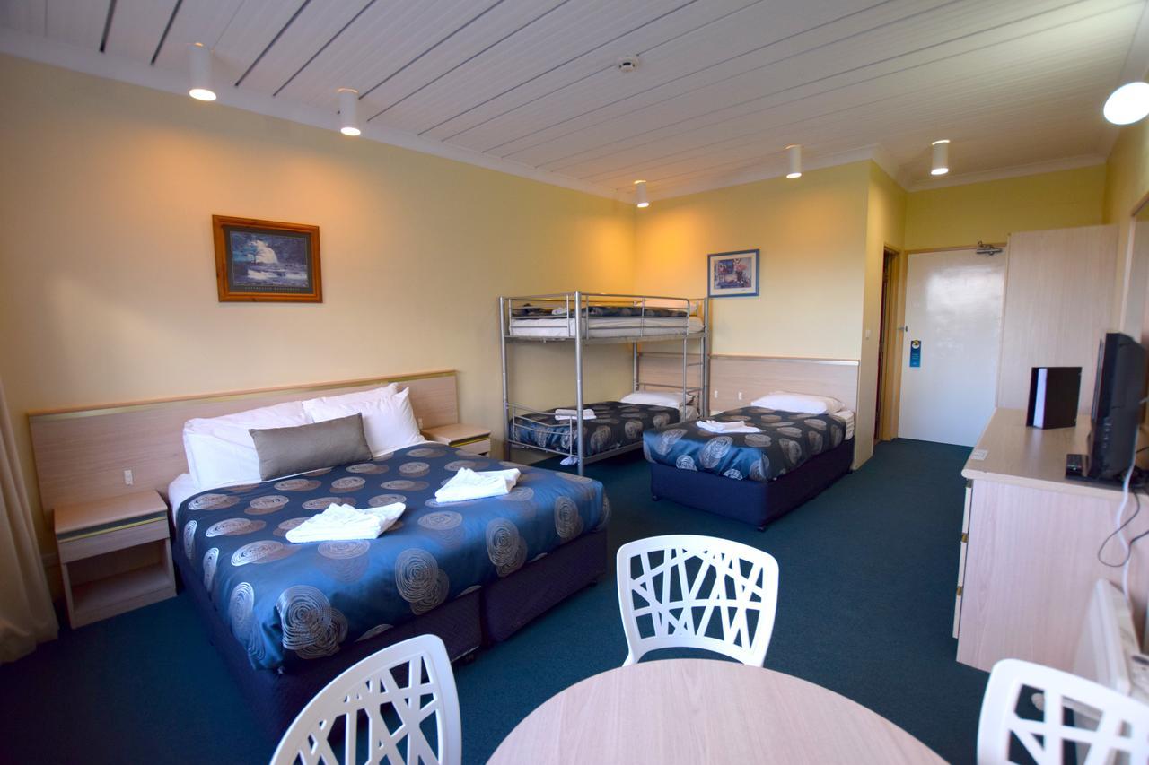 ג'ינדביין Alpine Resort Motel מראה חיצוני תמונה
