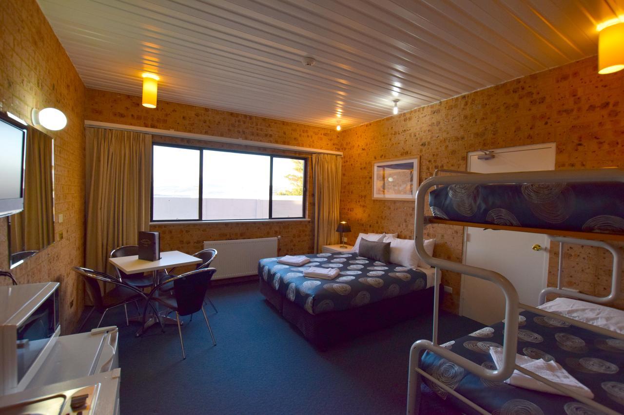 ג'ינדביין Alpine Resort Motel מראה חיצוני תמונה