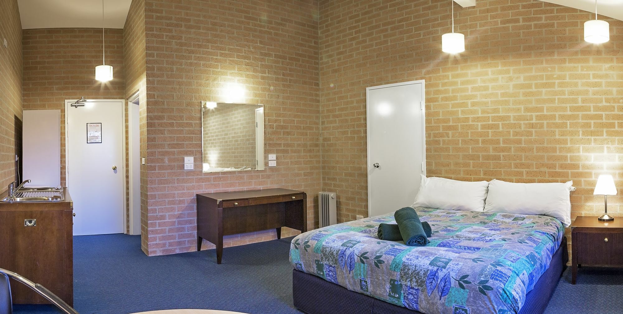 ג'ינדביין Alpine Resort Motel מראה חיצוני תמונה
